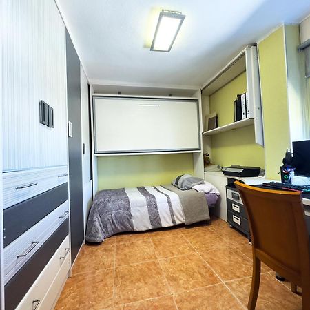 Valencia Avenida Del Puerto Private Rooms Экстерьер фото